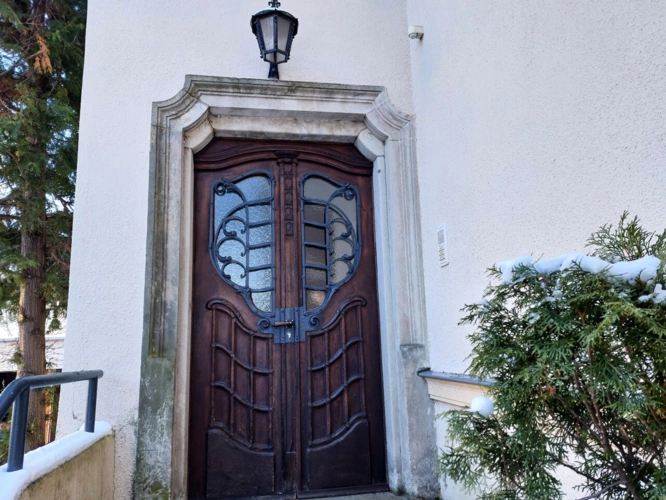 Fenster und Fassadenschmuck