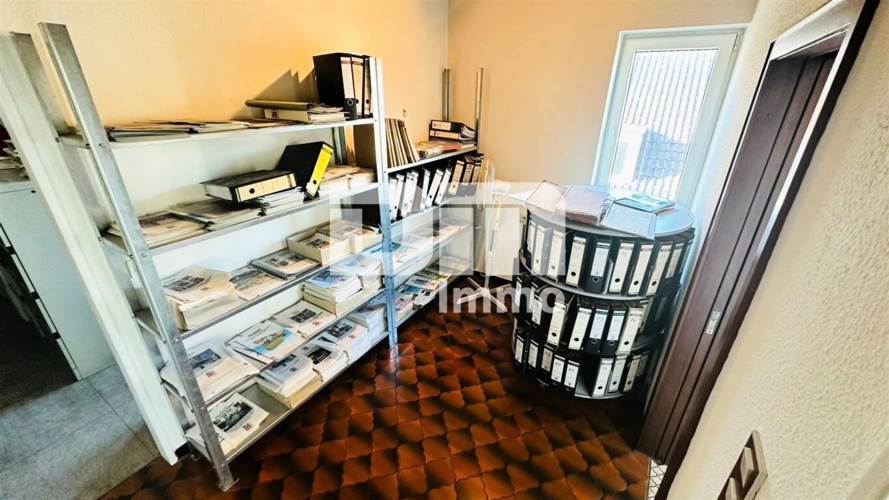 2.OG Bürogebäude Betreiberwohnung Zimmer 1