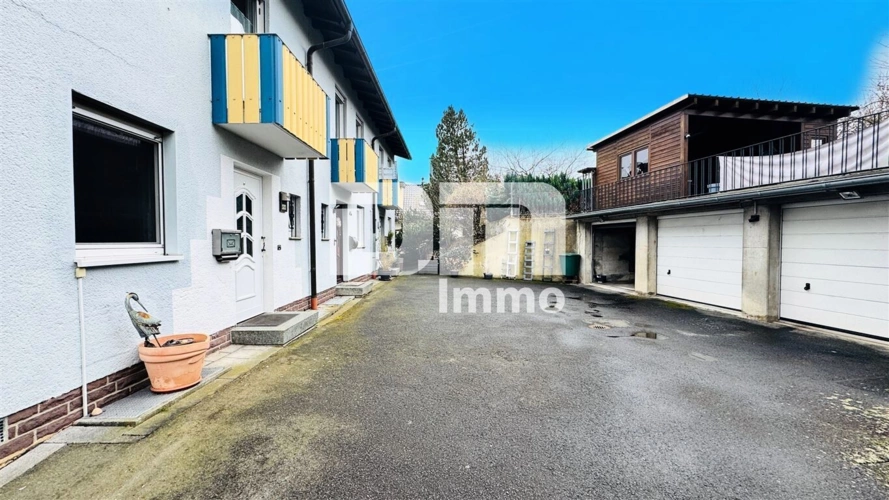 Innenhof / Garage