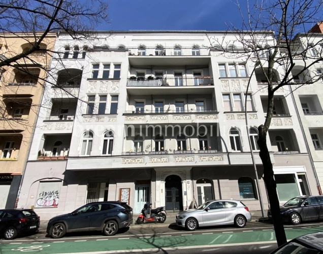 Strassenfassade