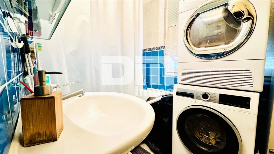 Bad / Badewanne / Waschmaschinenanschluss