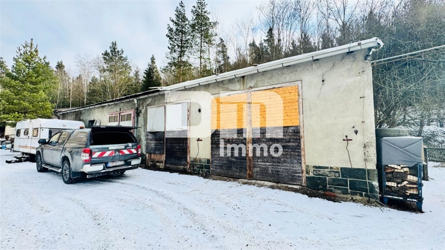 Nebengebäude 4x Garage / Werkstatt