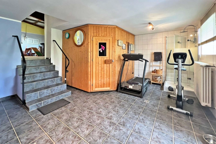 Hauswirtschaftsraum mit Sauna