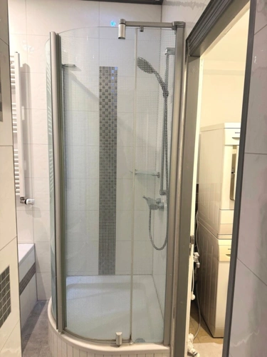 Dusche EG