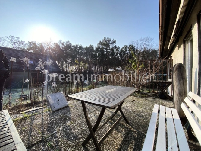 Wohnzimmer mit Terrassentür
