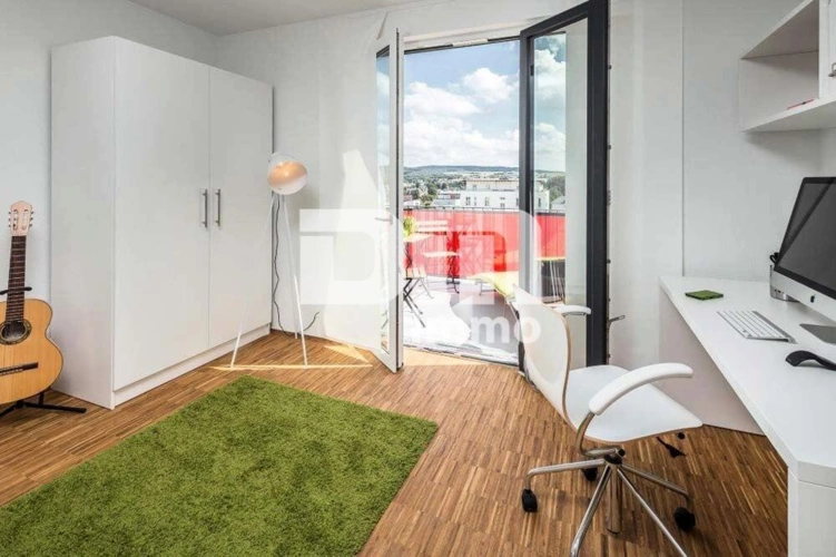 Zimmer / Zugang Balkon