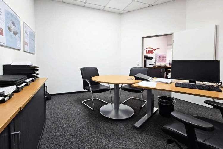 Büro 3