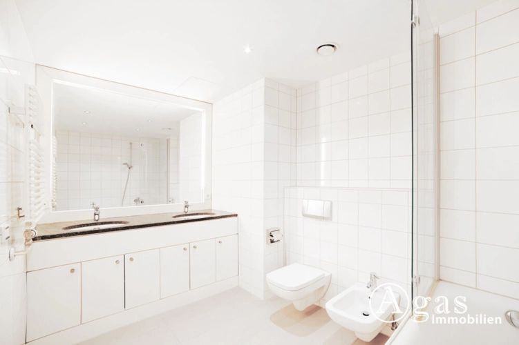 Badezimmer 8. OG