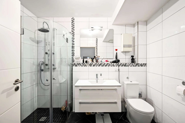innenliegendes Badezimmer