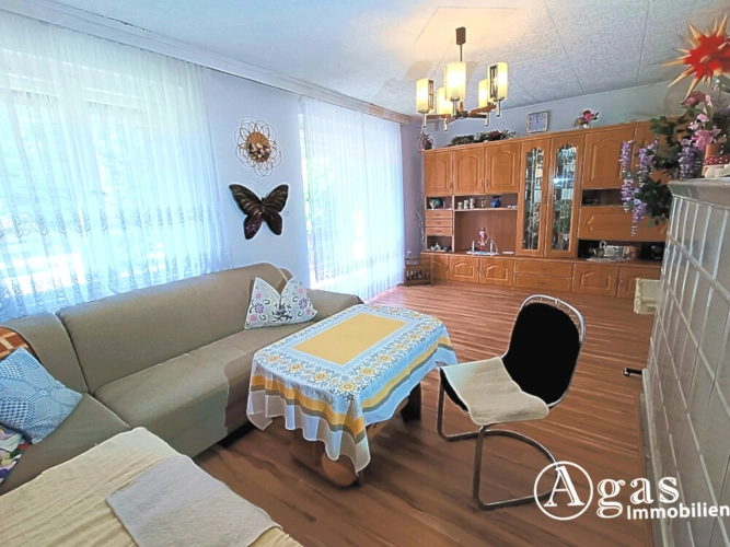Wohnzimmer Ansicht 3