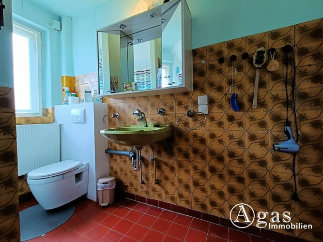 Badezimmer Obergeschoss Ansicht 1