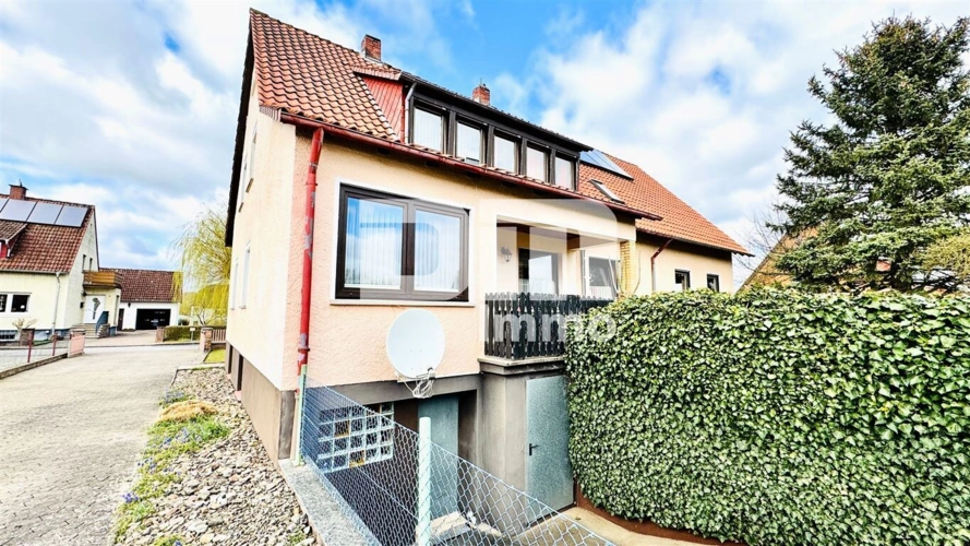 Rückansicht / Zufahrt ehem. Garage