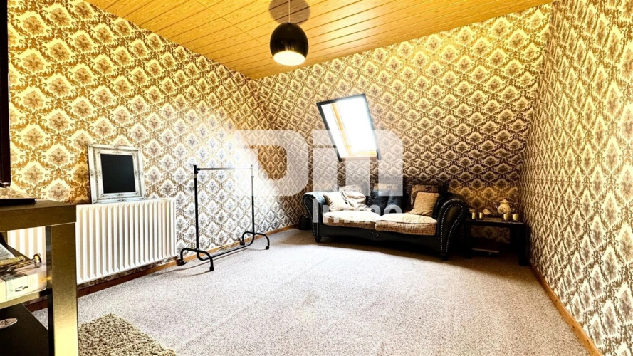 OG / DG Schlafzimmer WE2