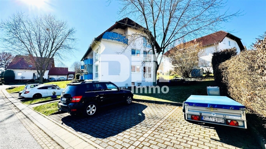 Grundstück / Parkflächen