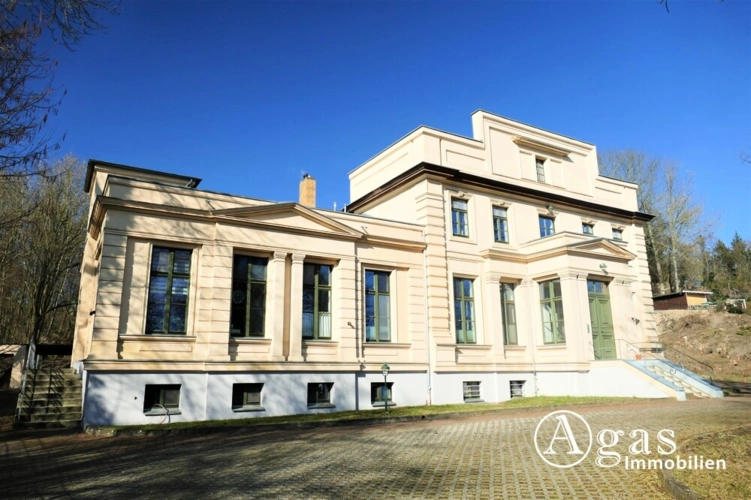 Wohn- und Geschäftshaus Ansicht 1