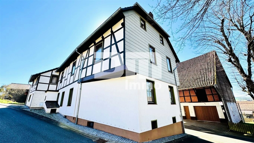 Titel Wohnhaus Rückansicht