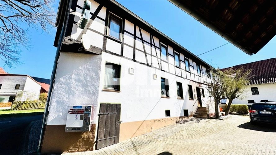 Gebäudeteil 1 Frontansicht / Wohnbereich