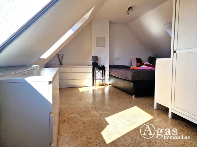 Schlafzimmer DG