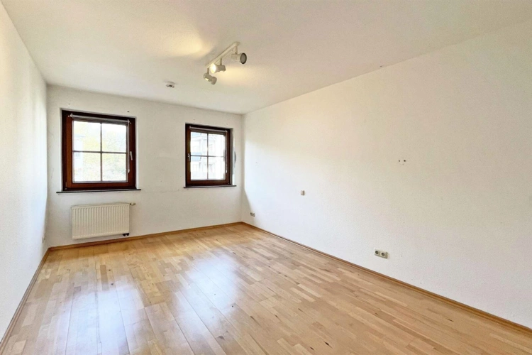 Großes Schlafzimmer