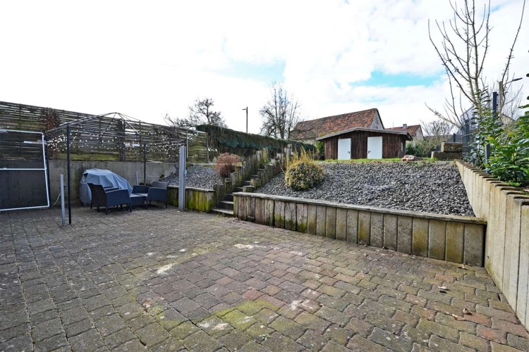 Übersicht Terrasse und Garten