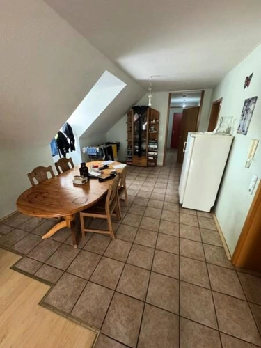 5 Eßzimmer