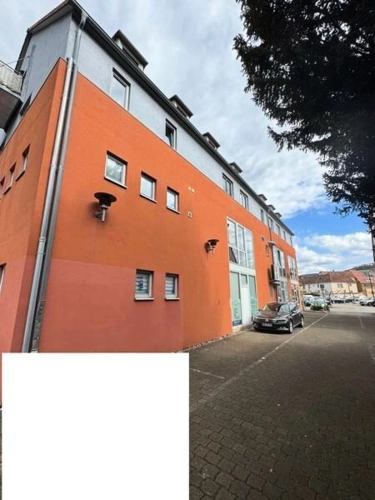 25 Außenansicht zum Zentrum