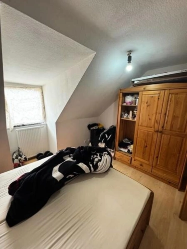14 Schlafzimmer