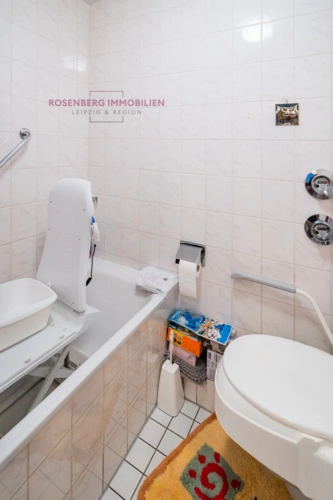 Bad mit Wanne