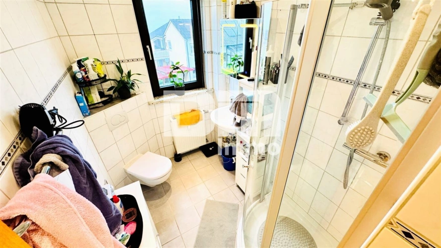 WE2 OG Badezimmer / Dusche