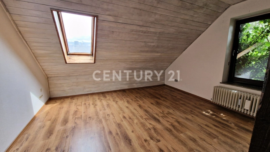Wohnzimmer Dachgeschoss links