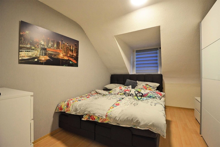 Schlafzimmer DG rechts