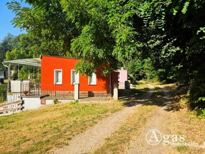 Weg zu den Bungalows