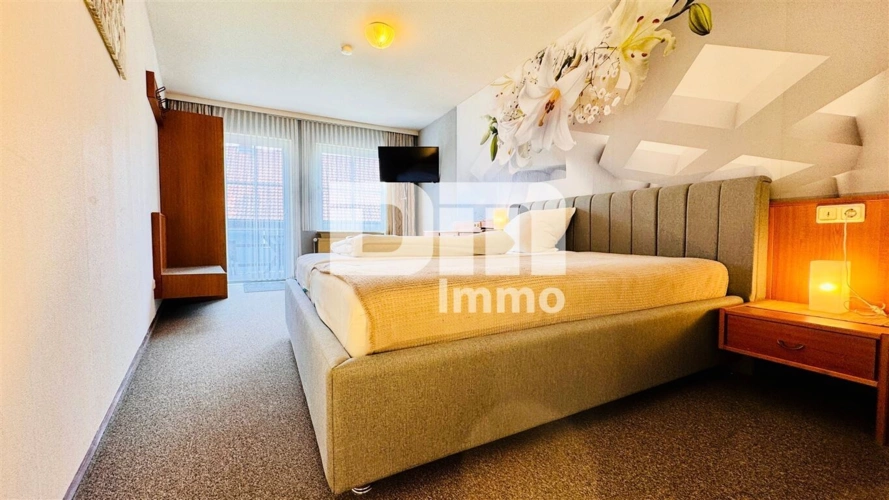 OG Gebäude 2 Zweibettzimmer / Duschbad / Balkon