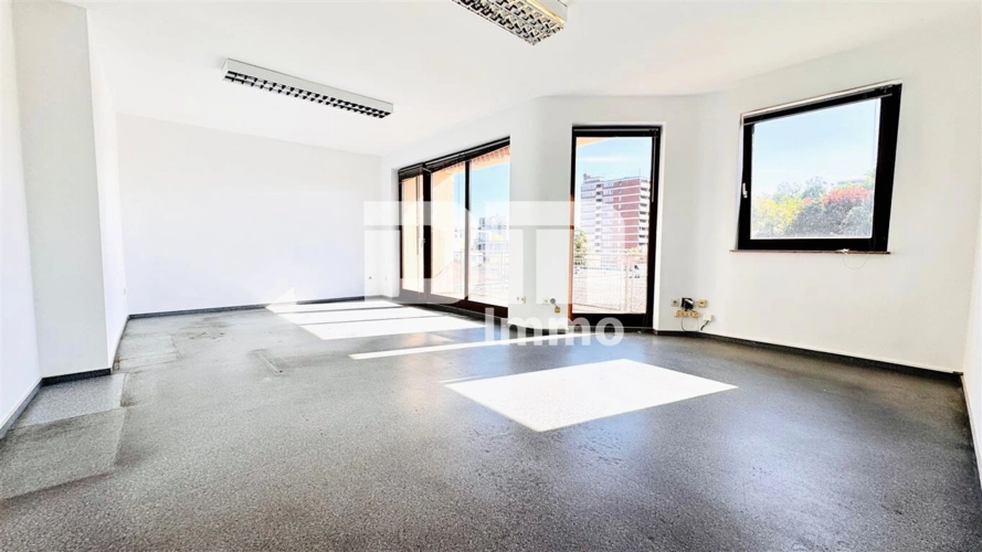 2.OG Raum 5 / Zugang Balkon