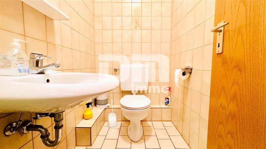 2.OG Gäste WC 1 von 2